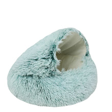 2-in-1 Winter Plush Cat Bed in Green