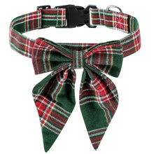 Christmas Bow Collars for Pets in Green Lattice