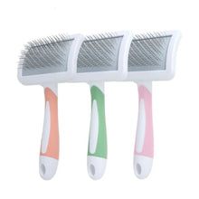 Alternate view of the Pet Hair Shedding Comb