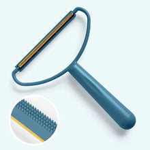 Portable Minimalist Lint Remover in Blue